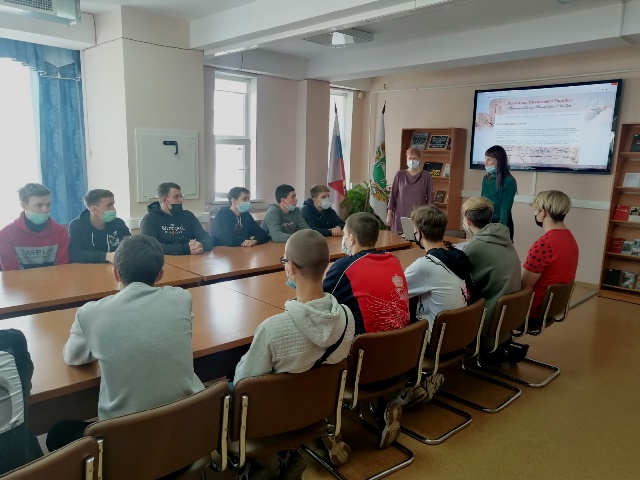 Пугачев плохой. Колледж Пугачев. Пугачёвский техникум Землеустройство. Техникум пугачёв преподователи. Радищев в Томске.